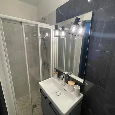 Chez Marcel, Petit Et Cosy, Avec Grand Parking Gratuit Апартаменты *