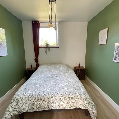 Chez Marcel, Petit Et Cosy, Avec Grand Parking Gratuit Echauffour