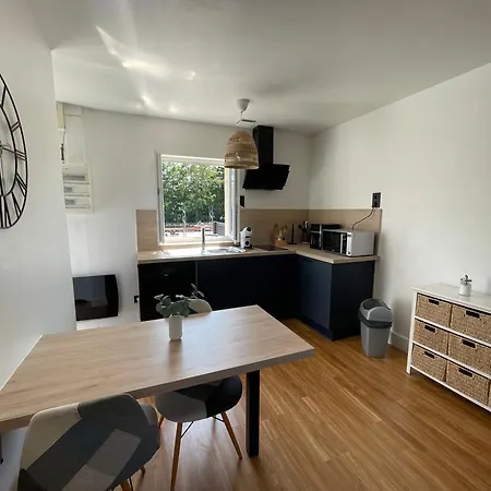 Apartamento Chez Marcel, Petit Et Cosy, Avec Grand Parking Gratuit Echauffour