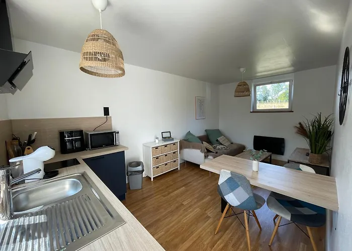 Апартаменты Chez Marcel, Petit Et Cosy, Avec Grand Parking Gratuit Echauffour