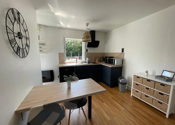 Апартаменты Chez Marcel, Petit Et Cosy, Avec Grand Parking Gratuit Echauffour